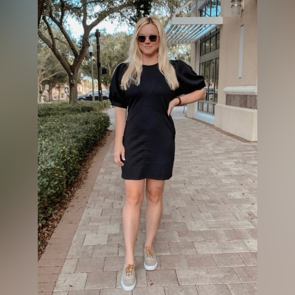 BNWT Express Black Puff Short Sleeve Dress M